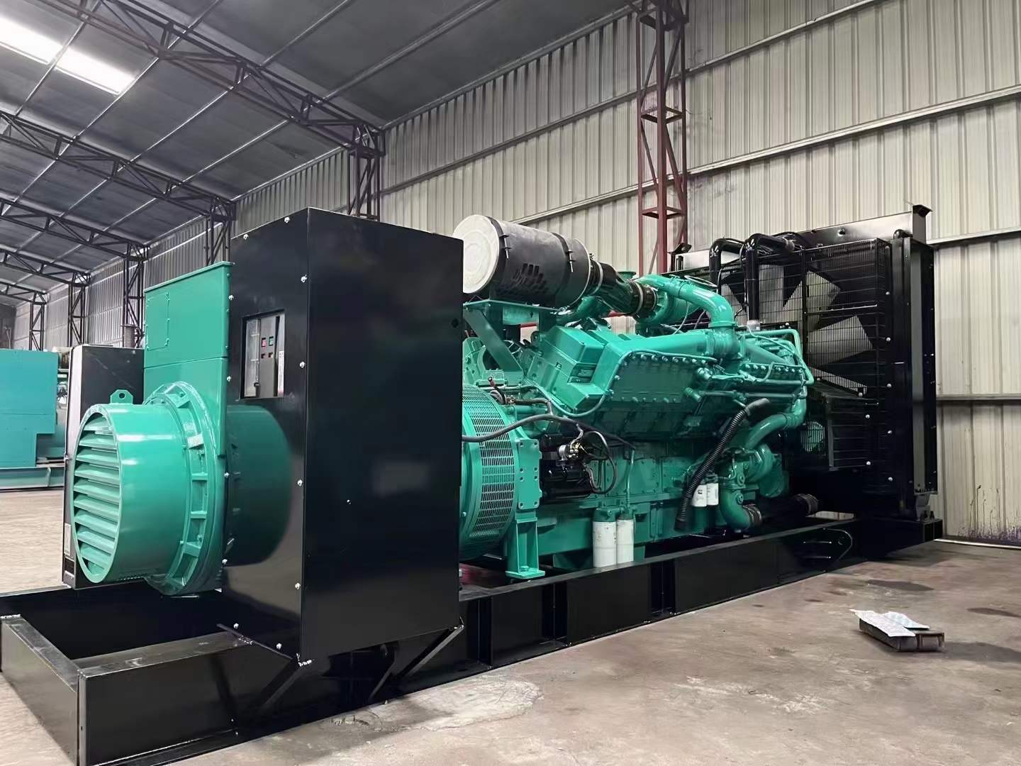 松溪如何降低 800kW 柴油发电机输出电流的波动？